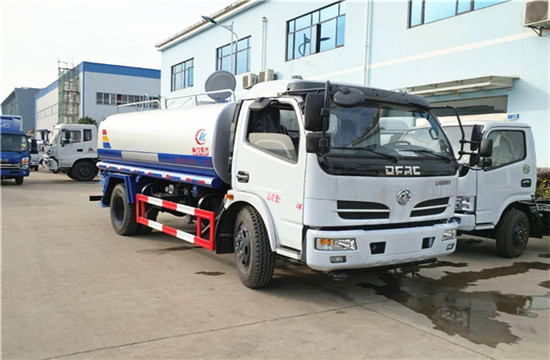 東風福瑞卡灑水車︱10方灑水車