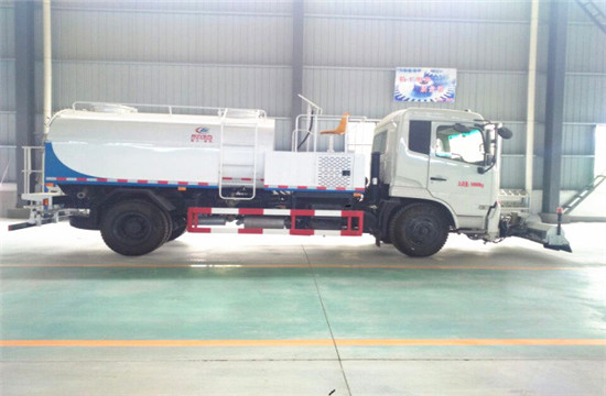 東風(fēng)天錦路面清洗車︱10噸路面清洗車圖片