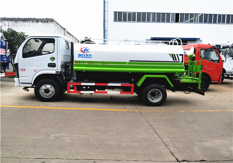 東風(fēng)福瑞卡灑水車(chē)︱5噸灑水車(chē)圖片