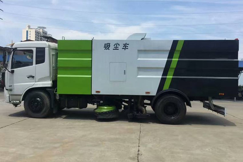 東風(fēng)天錦吸塵車(chē).jpg